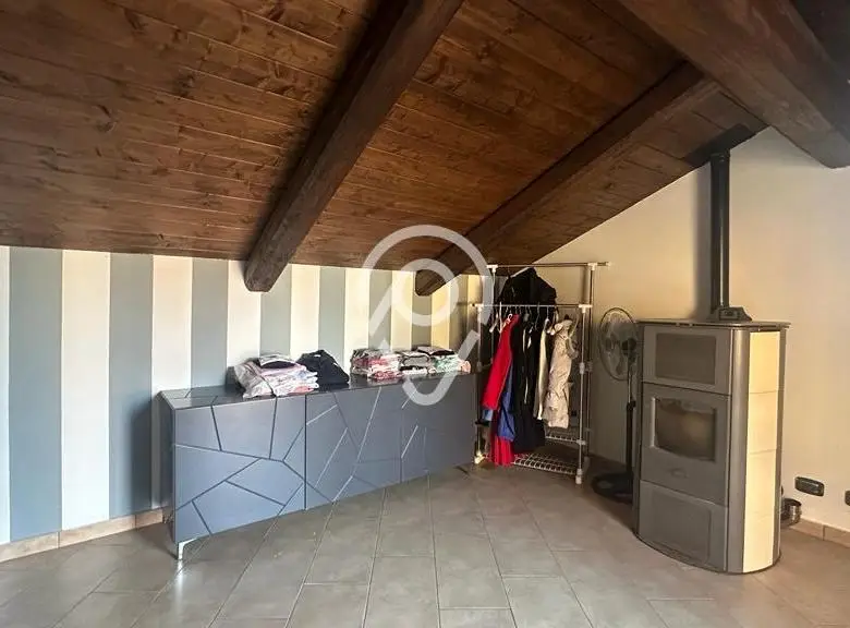 780