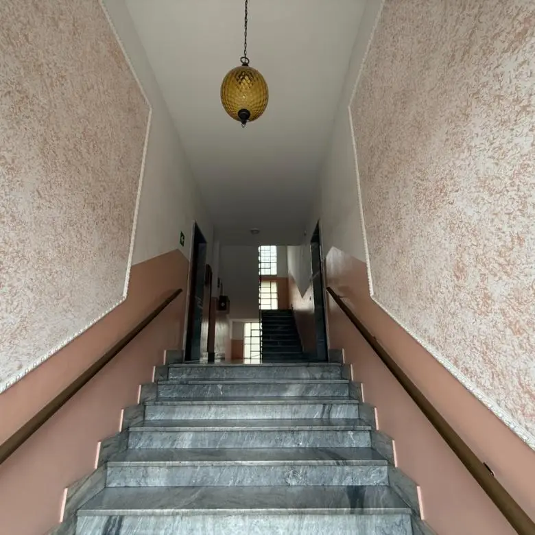 780