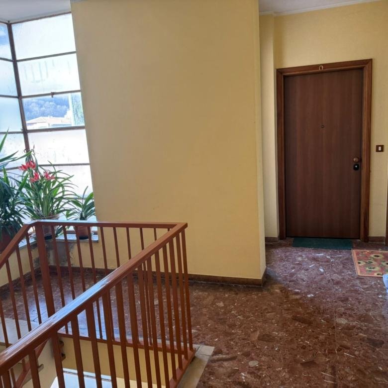 780