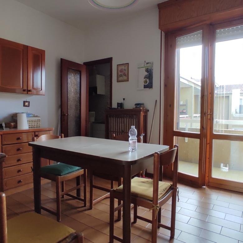 780